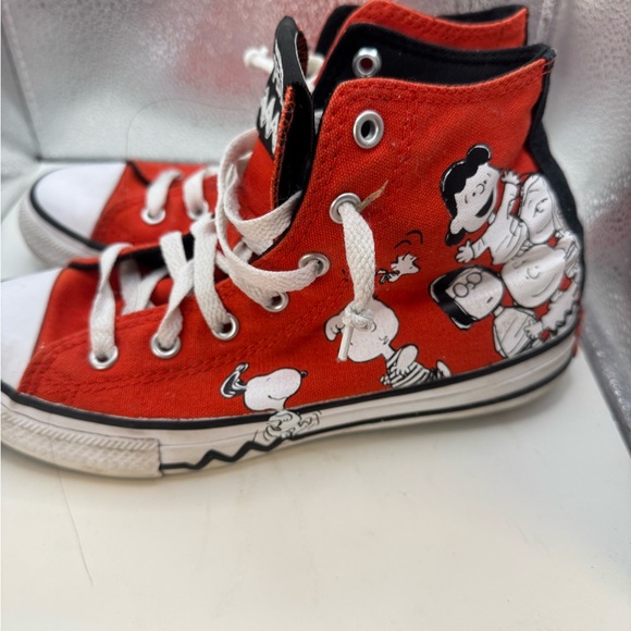 Chuck Taylor Peanuts Red high tops - Picture 5 of 13